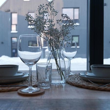 Modern Apartment In Henningsvær Kültér fotó