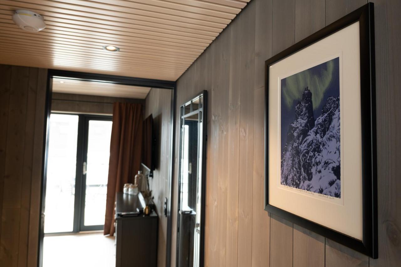 Modern Apartment In Henningsvær Kültér fotó