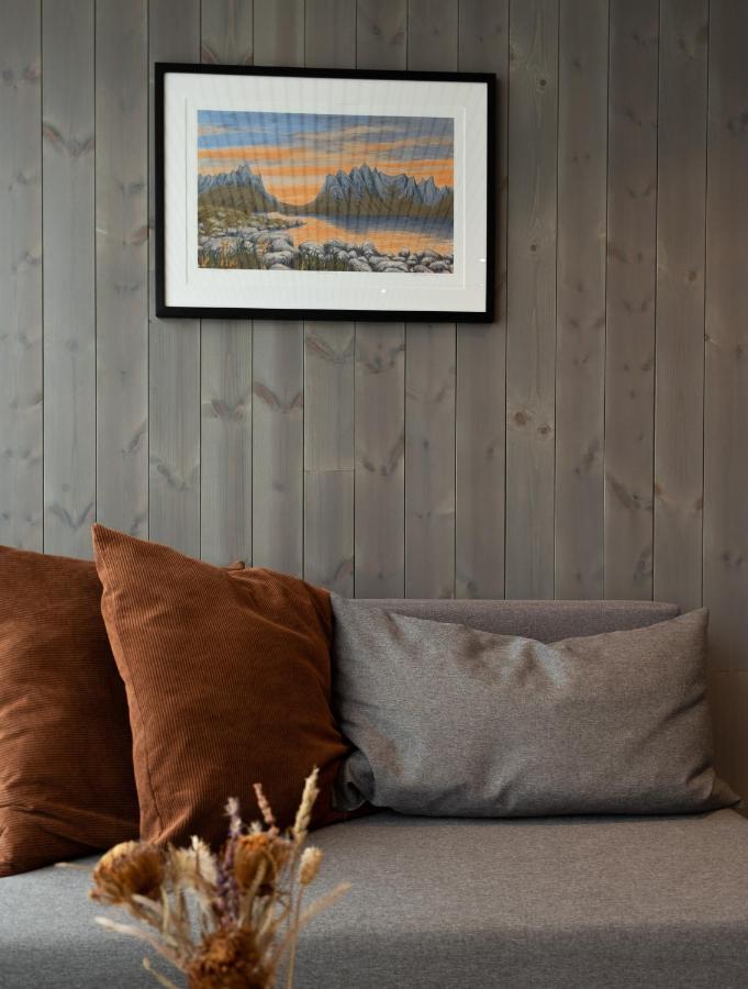 Modern Apartment In Henningsvær Kültér fotó