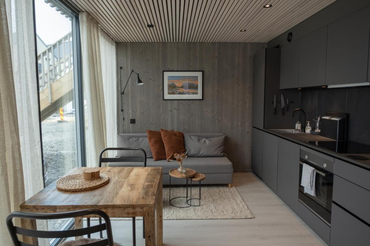 Modern Apartment In Henningsvær Kültér fotó