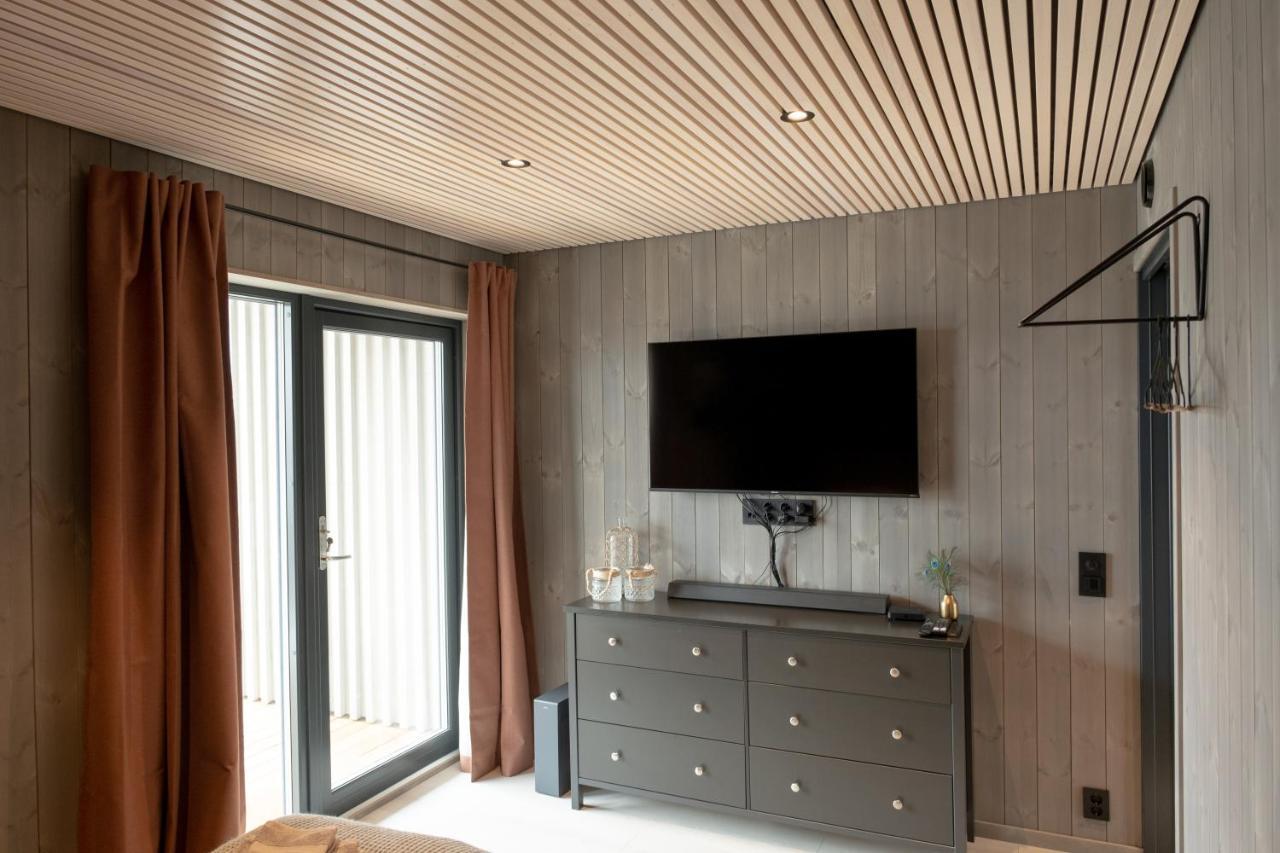 Modern Apartment In Henningsvær Kültér fotó